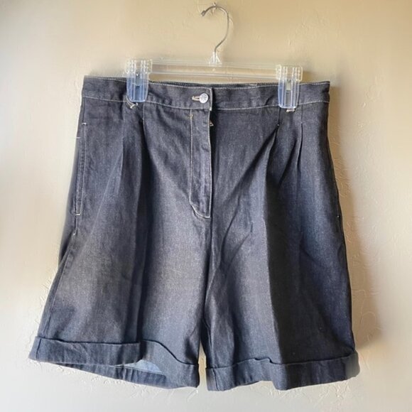 Vintage High Waisted Pleated Mom Shorts - Picture 2 of 11